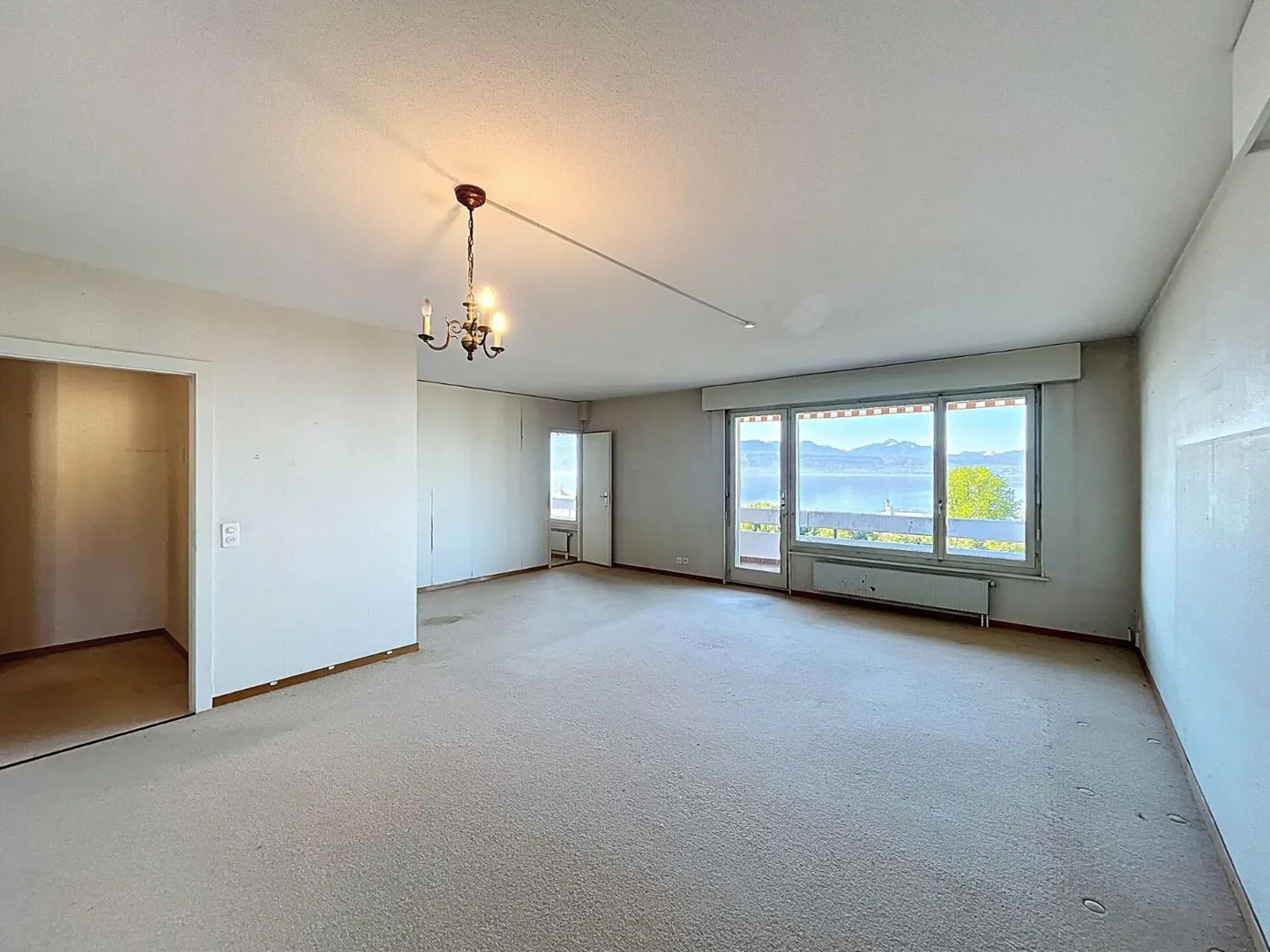 LUTRY: 5,5 Zimmer zu renovieren. Eine Exklusivität von Immo-Consulting SA. - Foto 2 von 9