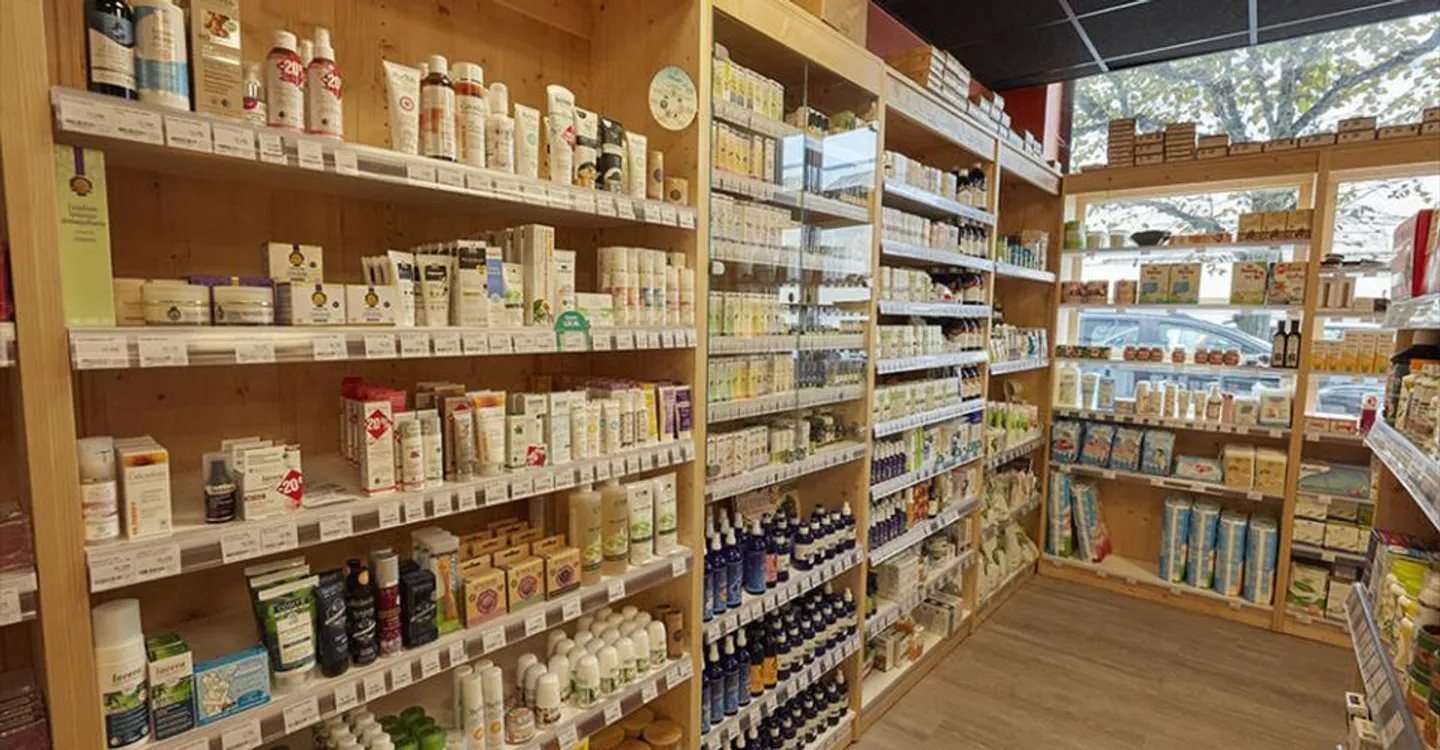 Mischgenutztes Gebäude mieten - Foto 1 von 3