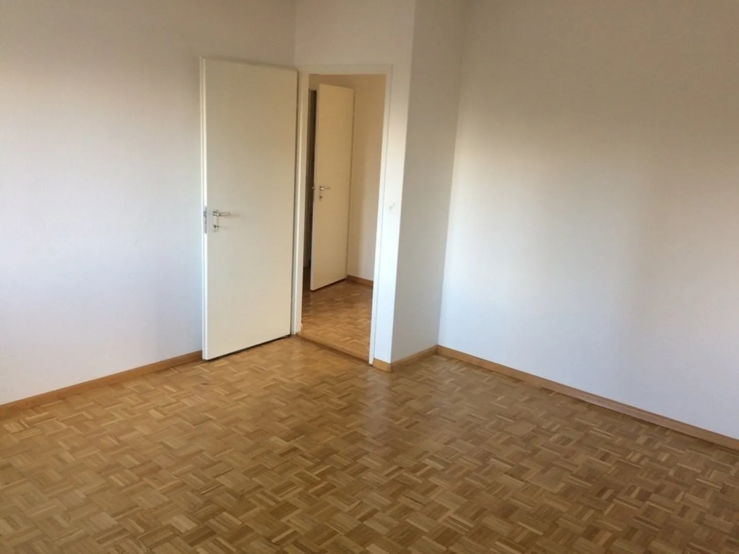 Wunderschöne und helle 4-Zi-Wohnung im Schänzli zu vermieten! - Foto 6 von 8