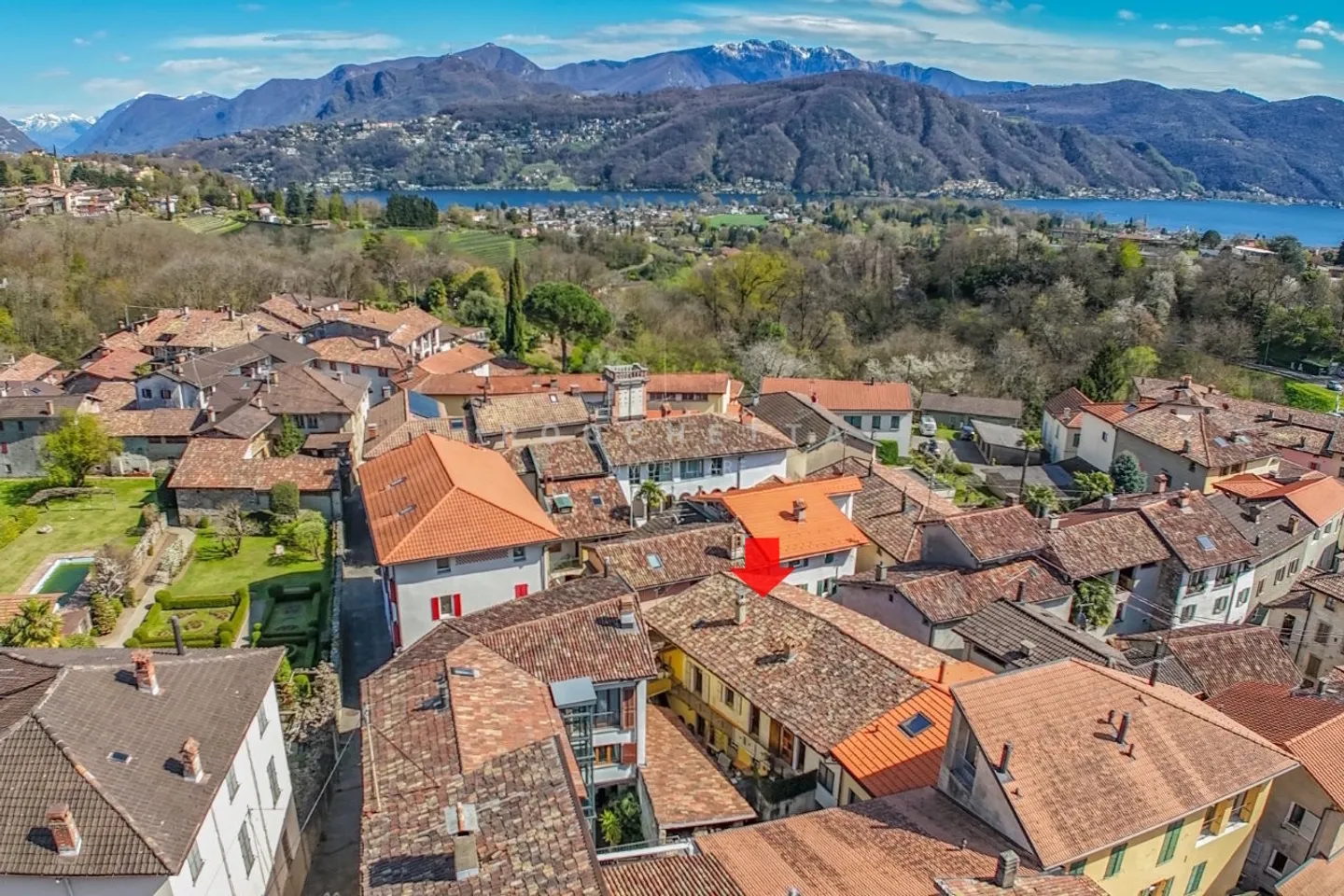 Maison plurifamiliale ticino avec cour privée - Photo 1 sur 6