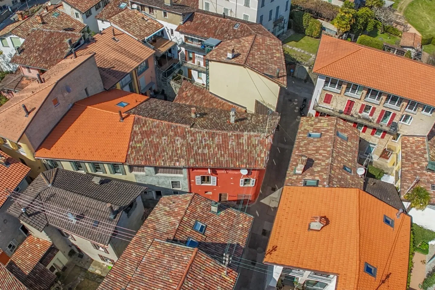 Maison plurifamiliale ticino avec cour privée - Photo 3 sur 6