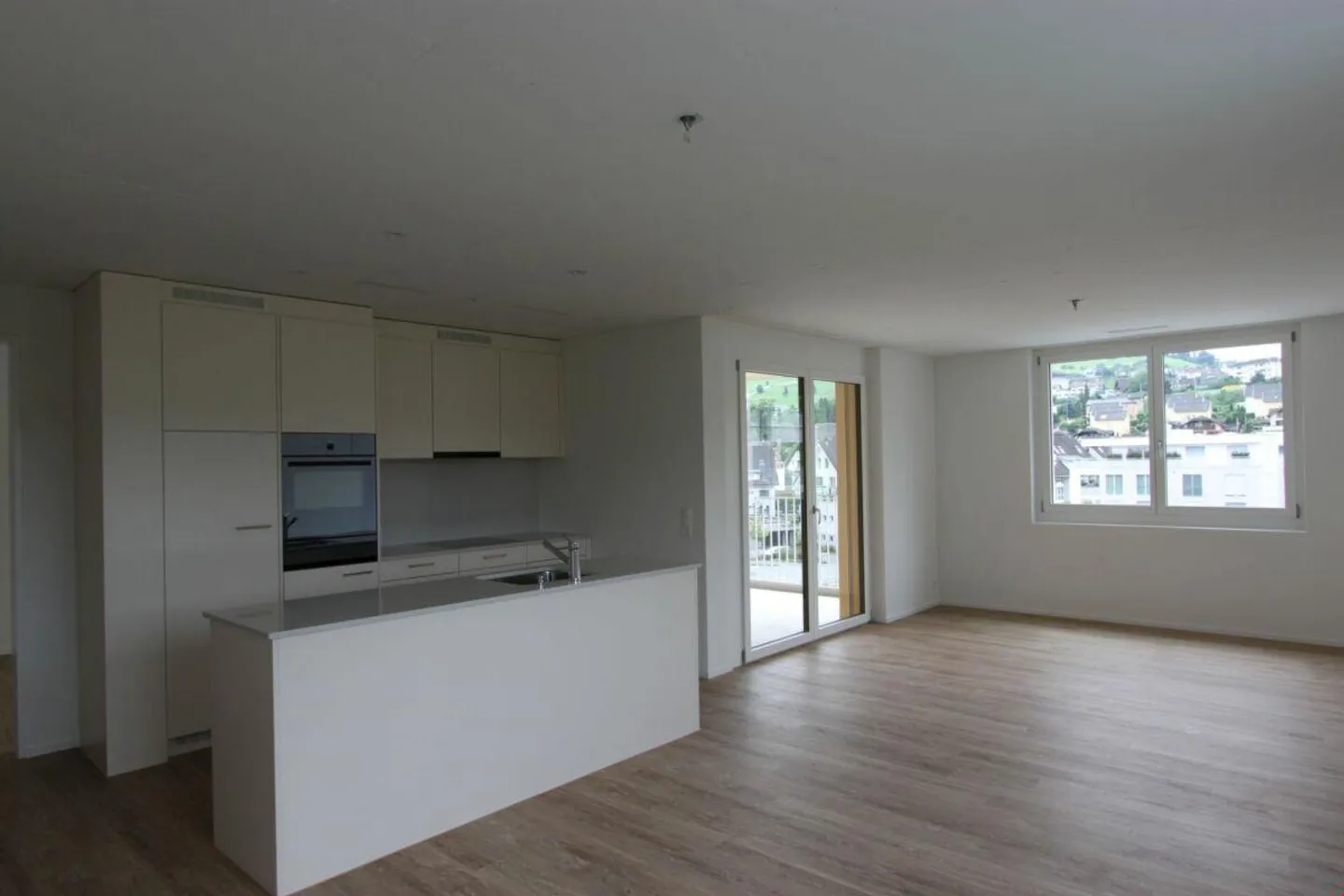 Appartement moderne de 4,5 pièces à Immensee - Photo 1 sur 8