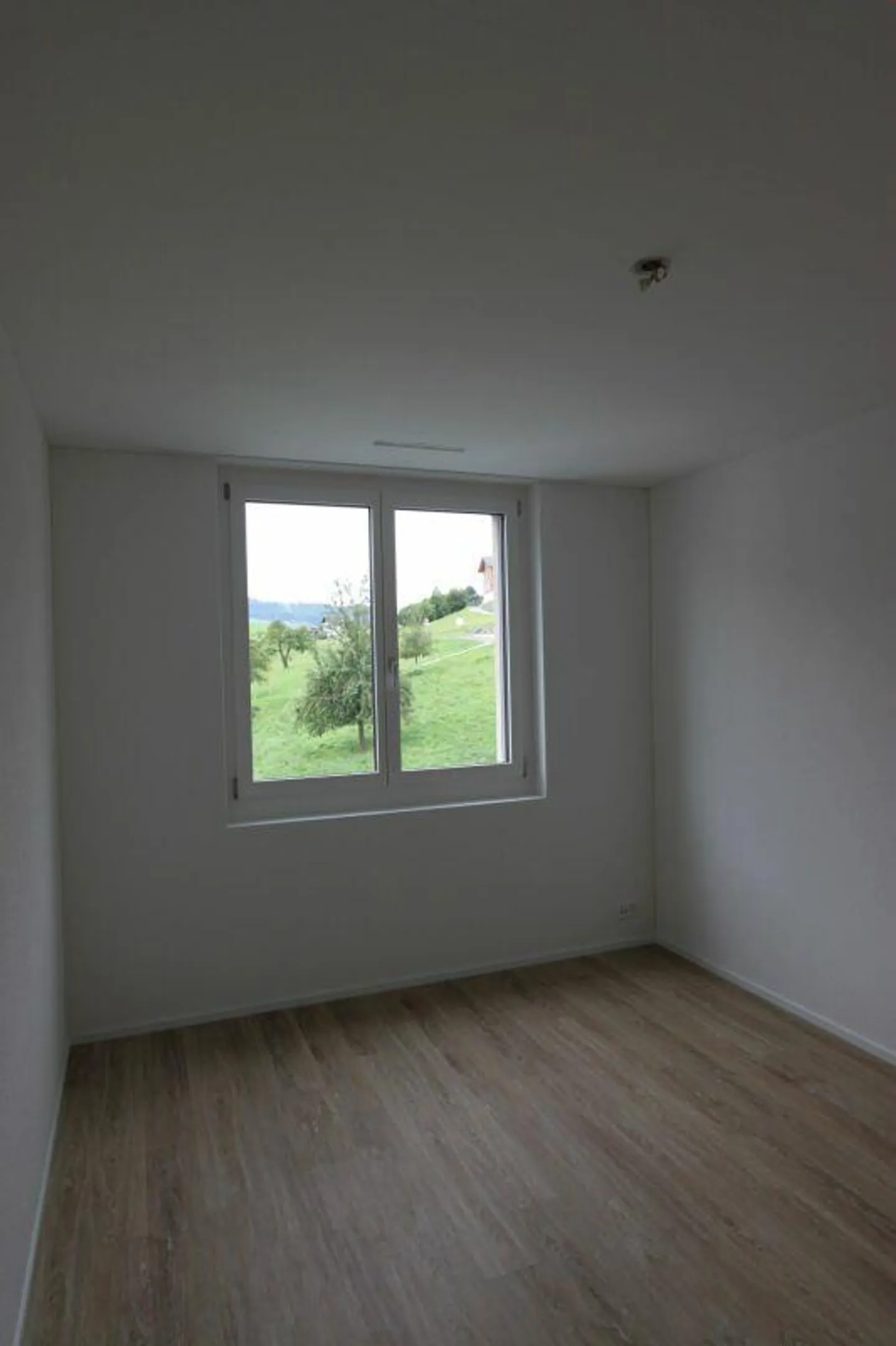Appartement moderne de 4,5 pièces à Immensee - Photo 2 sur 8