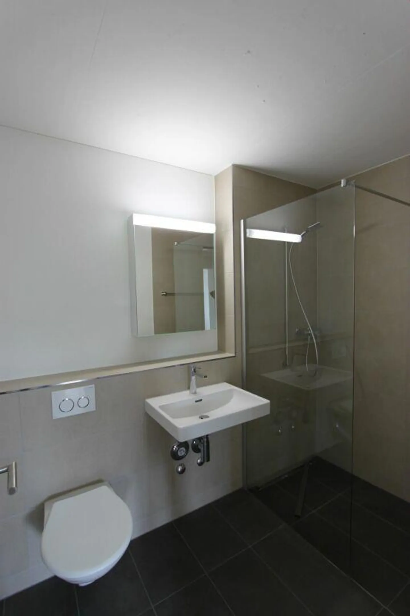 Appartement moderne de 4,5 pièces à Immensee - Photo 4 sur 8