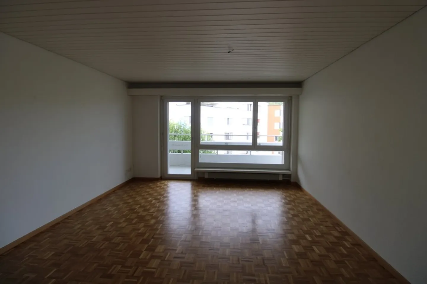 Appartement 3.5 pièces - Foto 3 von 9