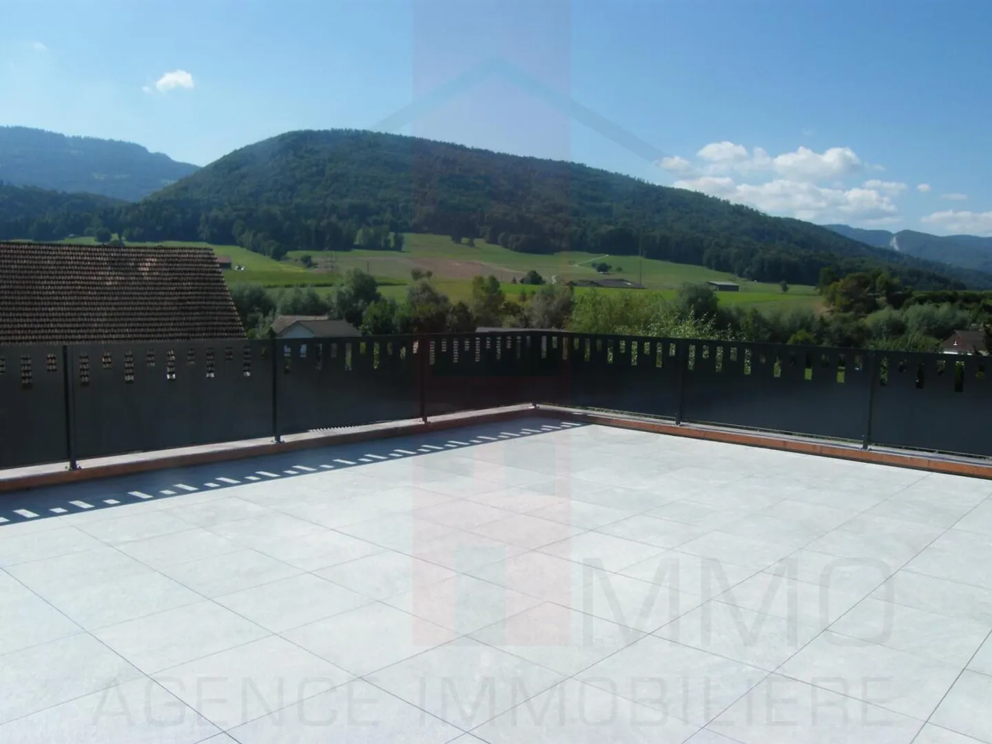 Bel palazzo con 5 appartamenti - Foto 8 di 10