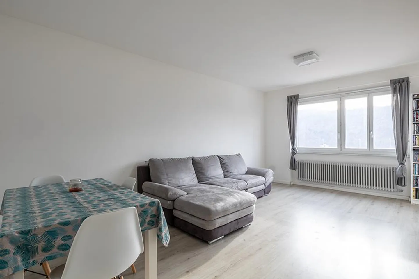 COMODO 4,5 LOCALI A BALERNA - Foto 3 di 19