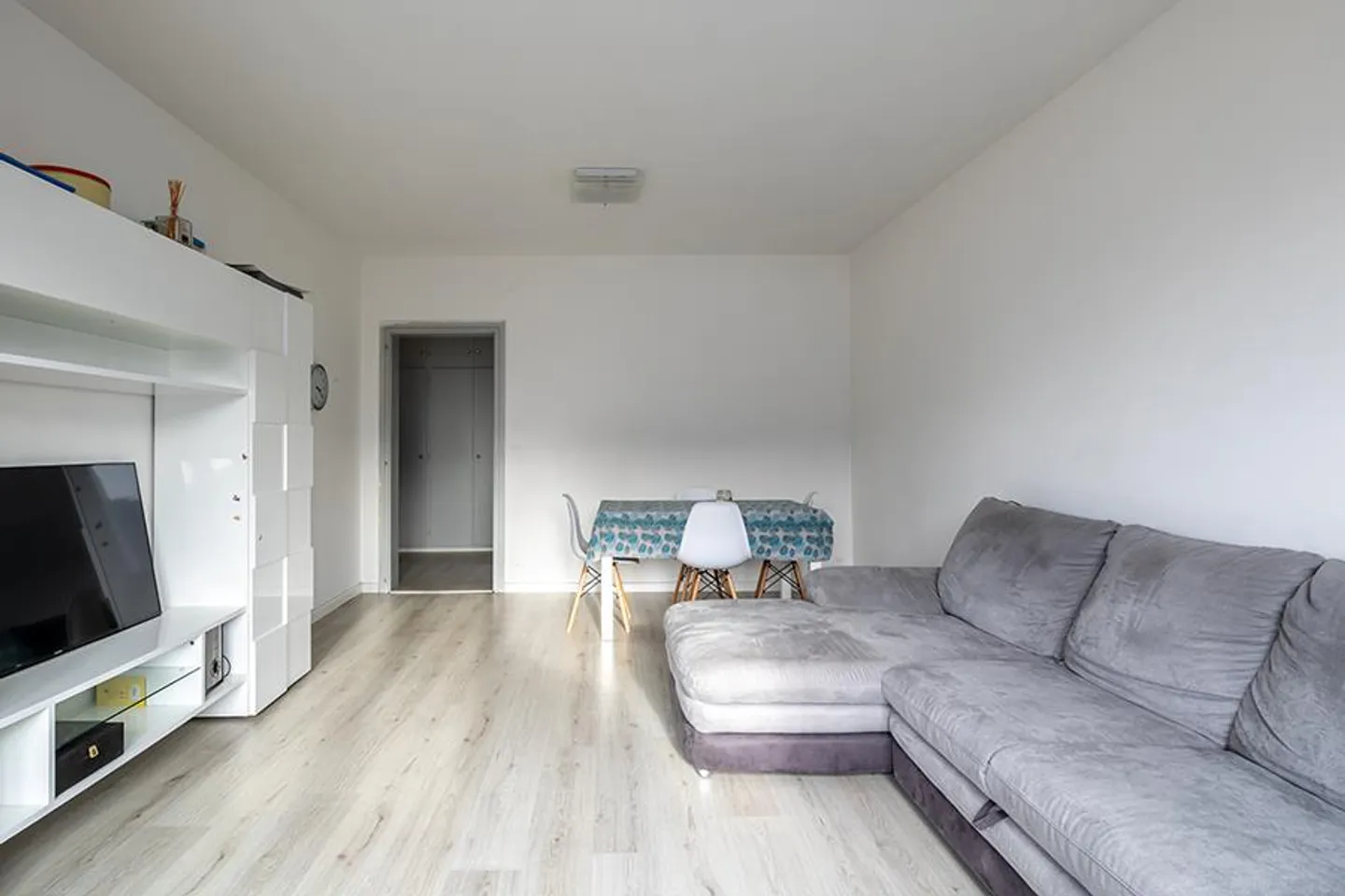 COMODO 4,5 LOCALI A BALERNA - Foto 4 di 19