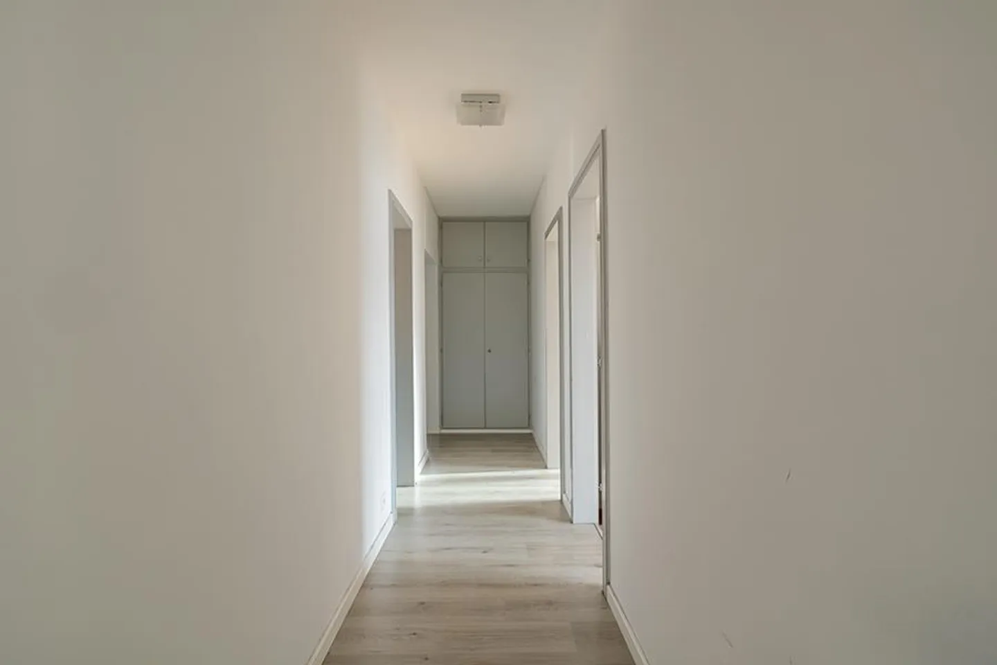 COMODO 4,5 LOCALI A BALERNA - Foto 17 di 19