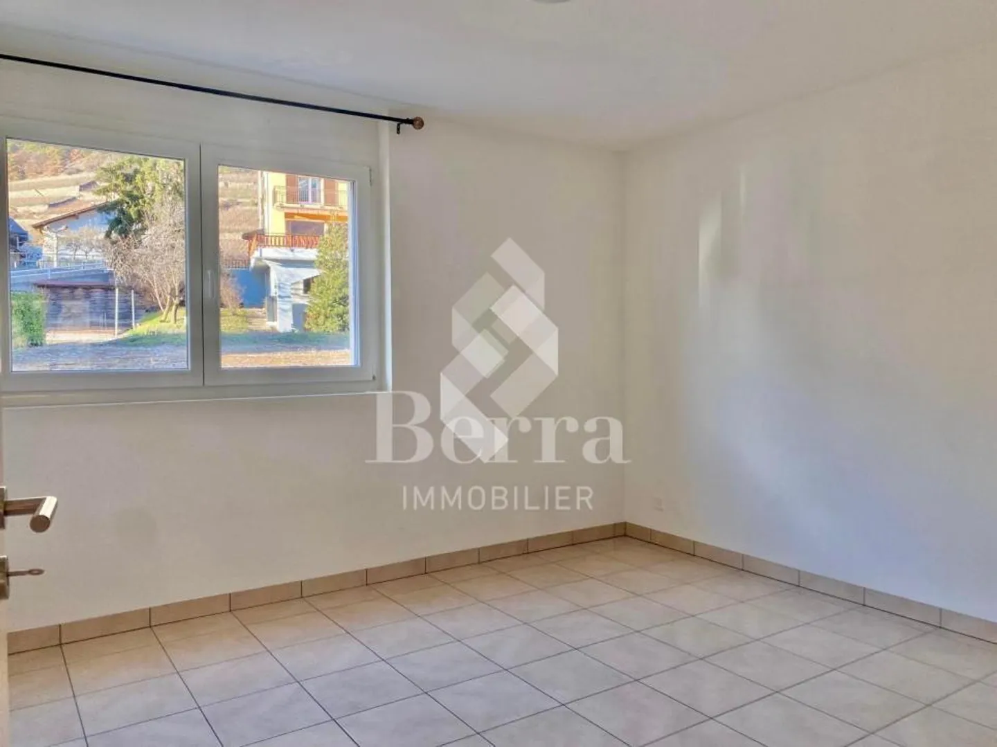 Beautiful 3.5-room apartment on garden level! - Photo 7 of 13