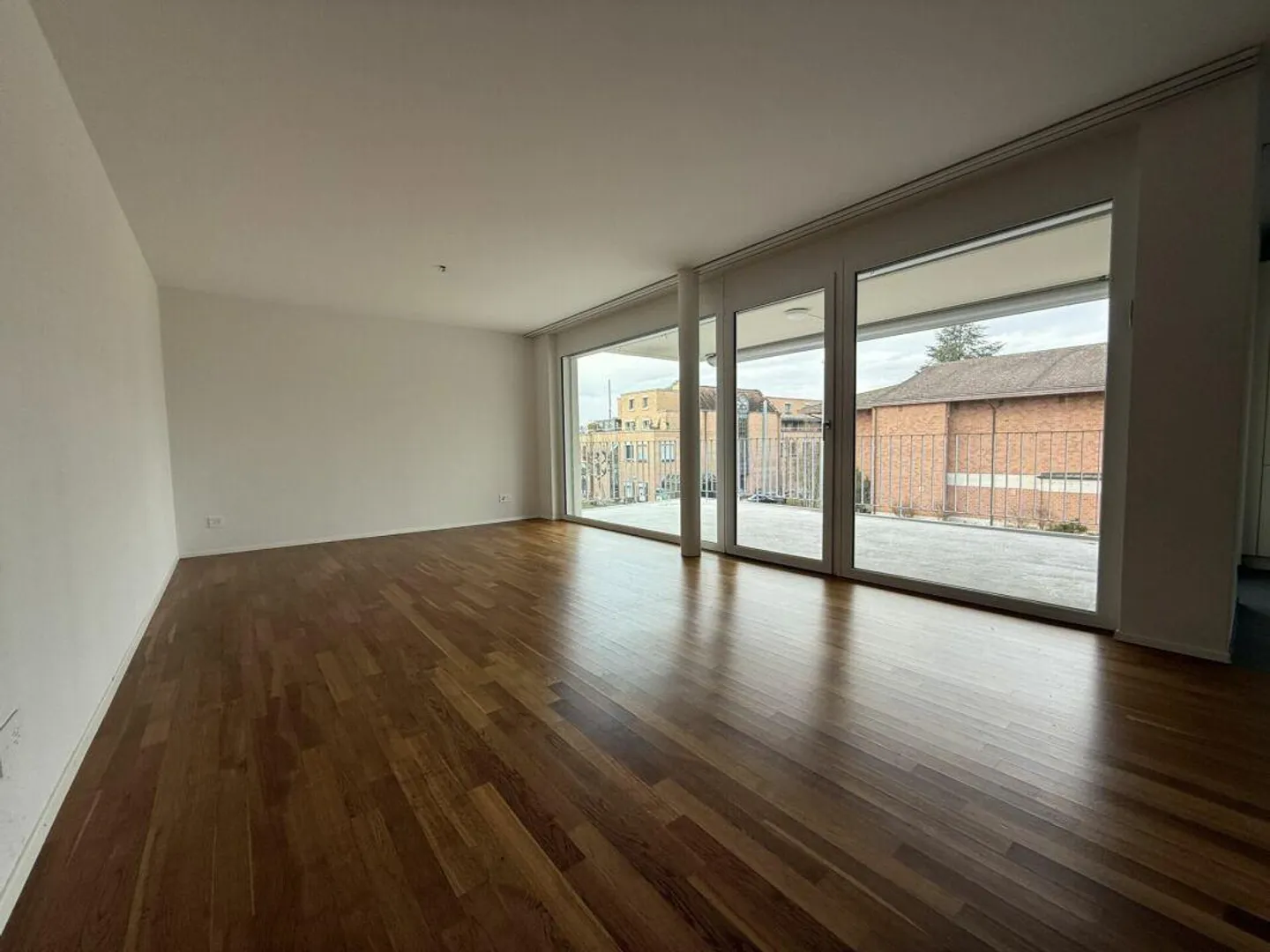 Modern 4.5-room apartment for rent! - Photo 3 of 13