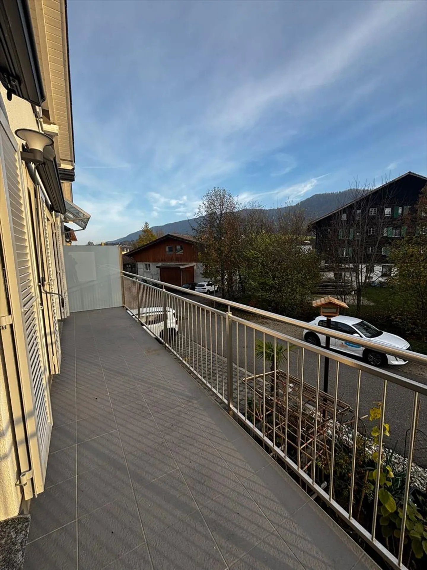 Tavannes, magnifica maisonette di 5,5 stanze al 1°/2° piano con balcone - Foto 9 di 11