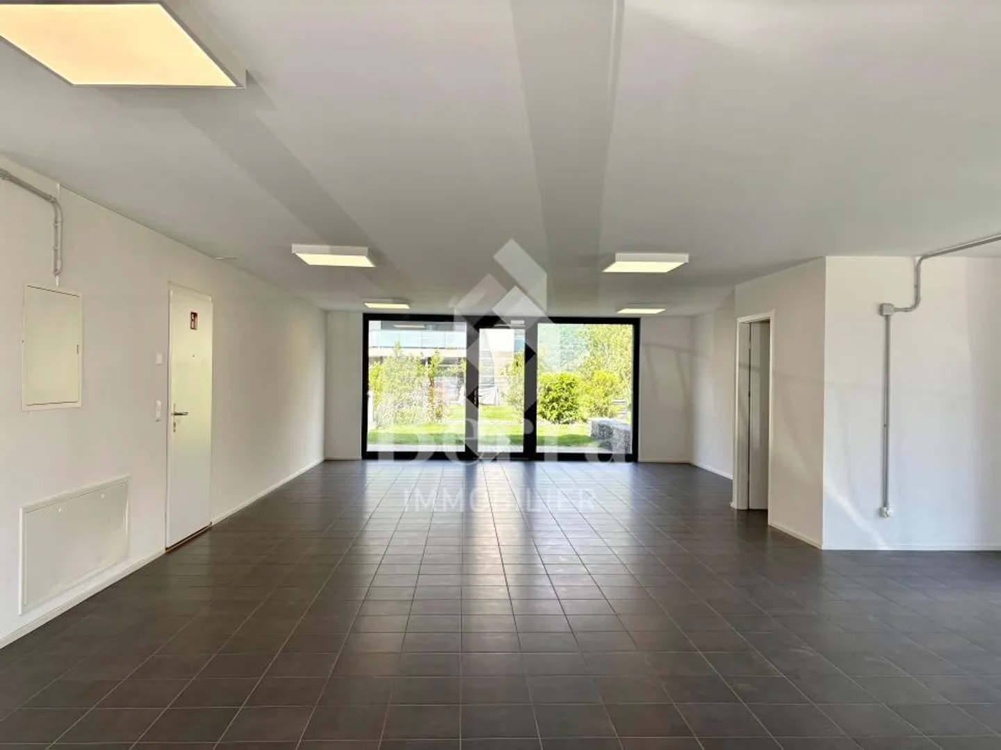 Bright commercial space, near Dranse - Photo 4 of 10