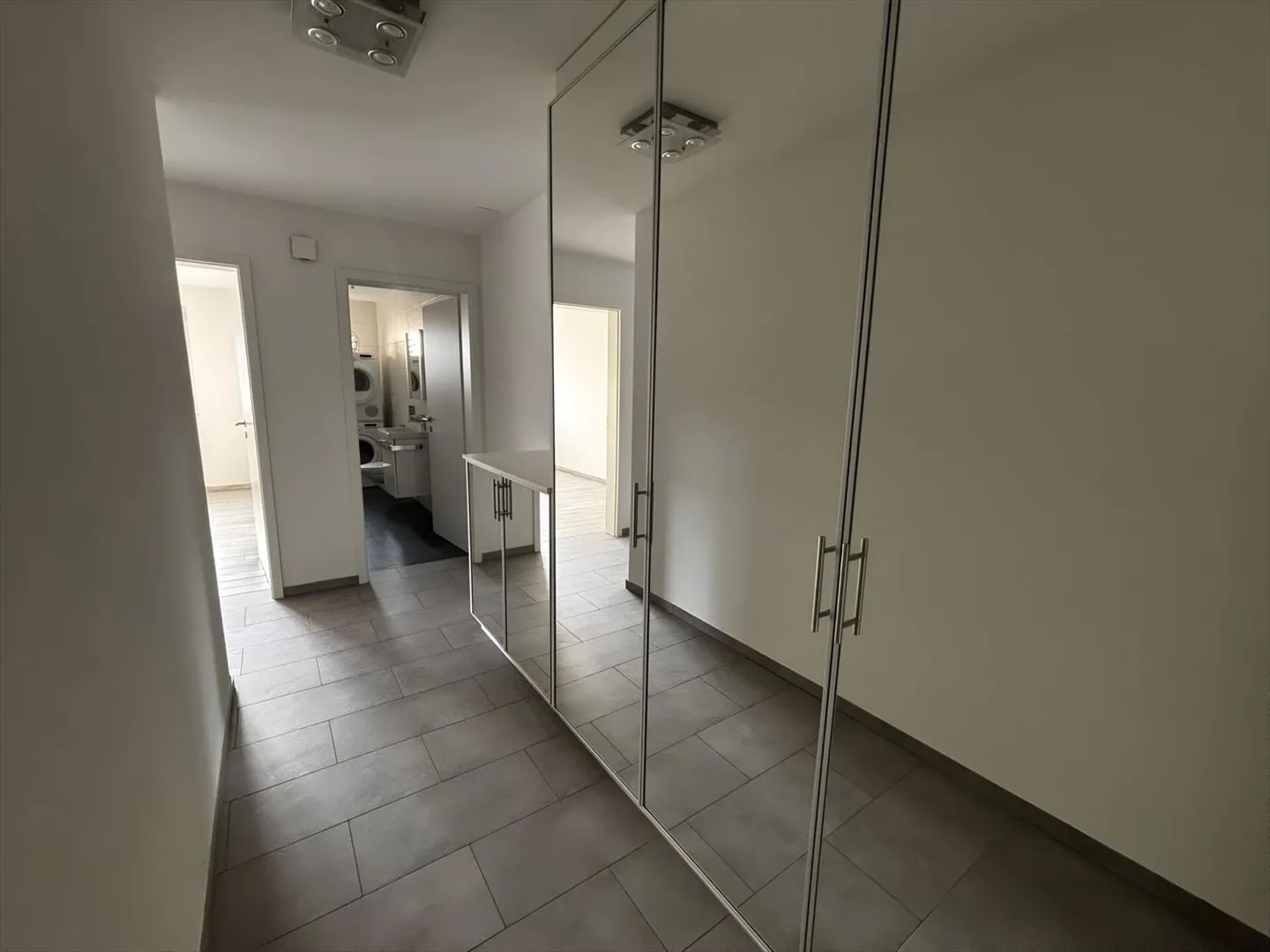 Tavannes, magnifica maisonette di 5,5 stanze al 1°/2° piano con balcone - Foto 10 di 11