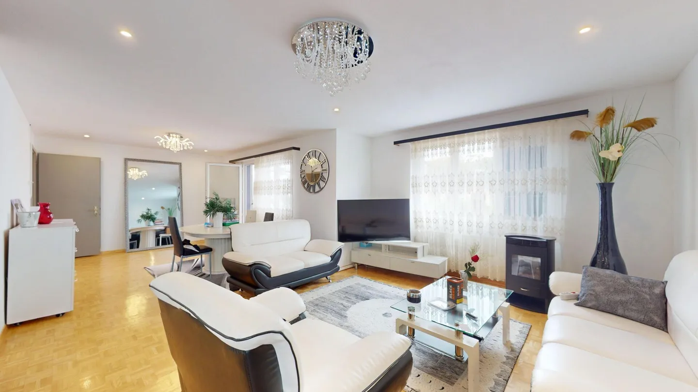 UNA CASA PIENA DI POTENZIALE E OPPORTUNITÀ - Foto 5 di 8
