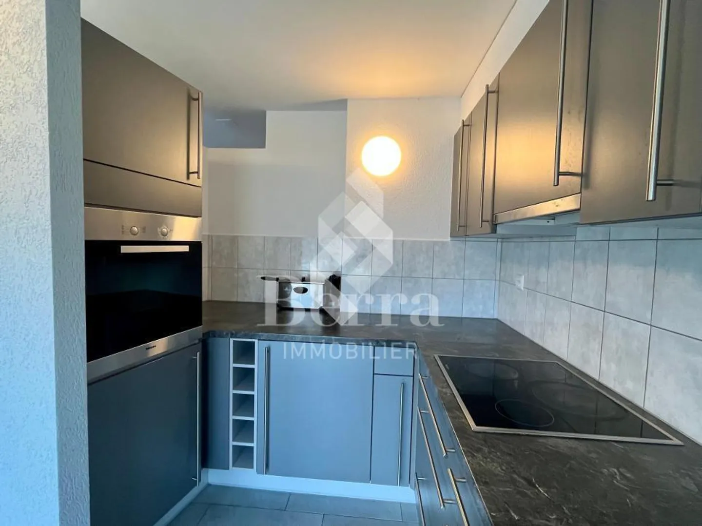 Superb 5.5-room duplex for rent in the center of Chamoson! - Photo 6 of 13