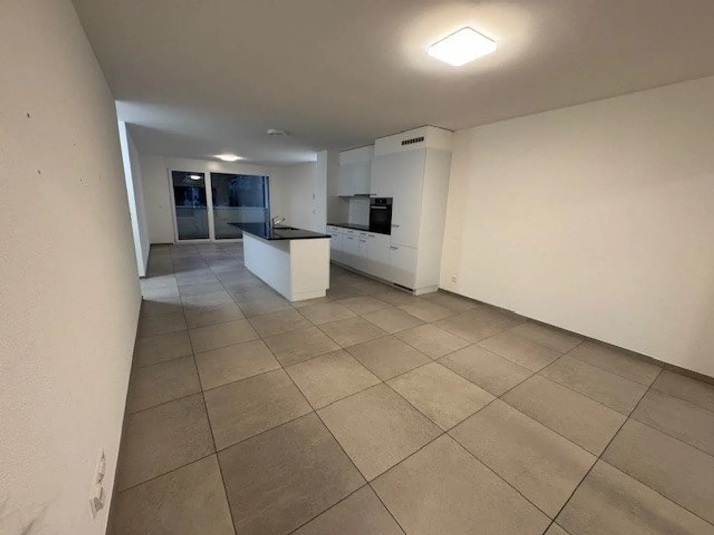 4.5-room apartment on the ground floor - Photo 6 of 10