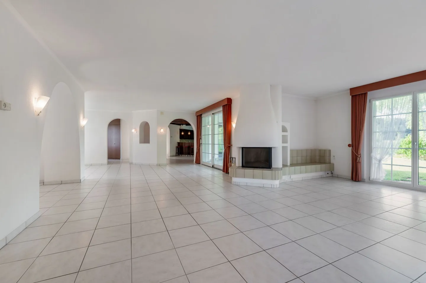 Charmante Villa mit Ausbaupotential - Foto 5 von 13