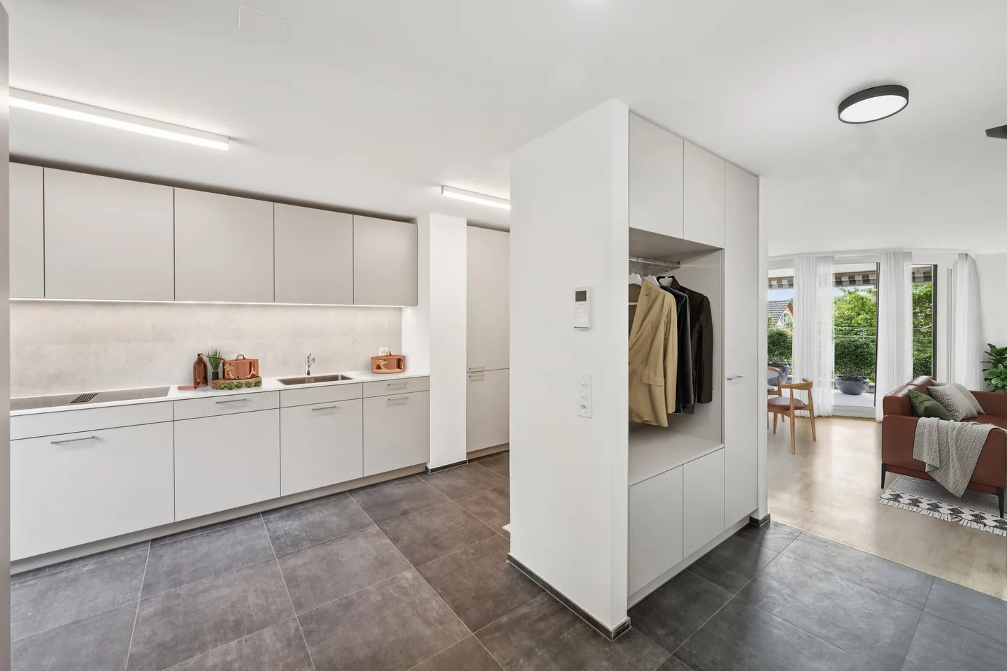 Première occupation après rénovation - Appartement en duplex avec espace jardin - Photo 2 sur 12
