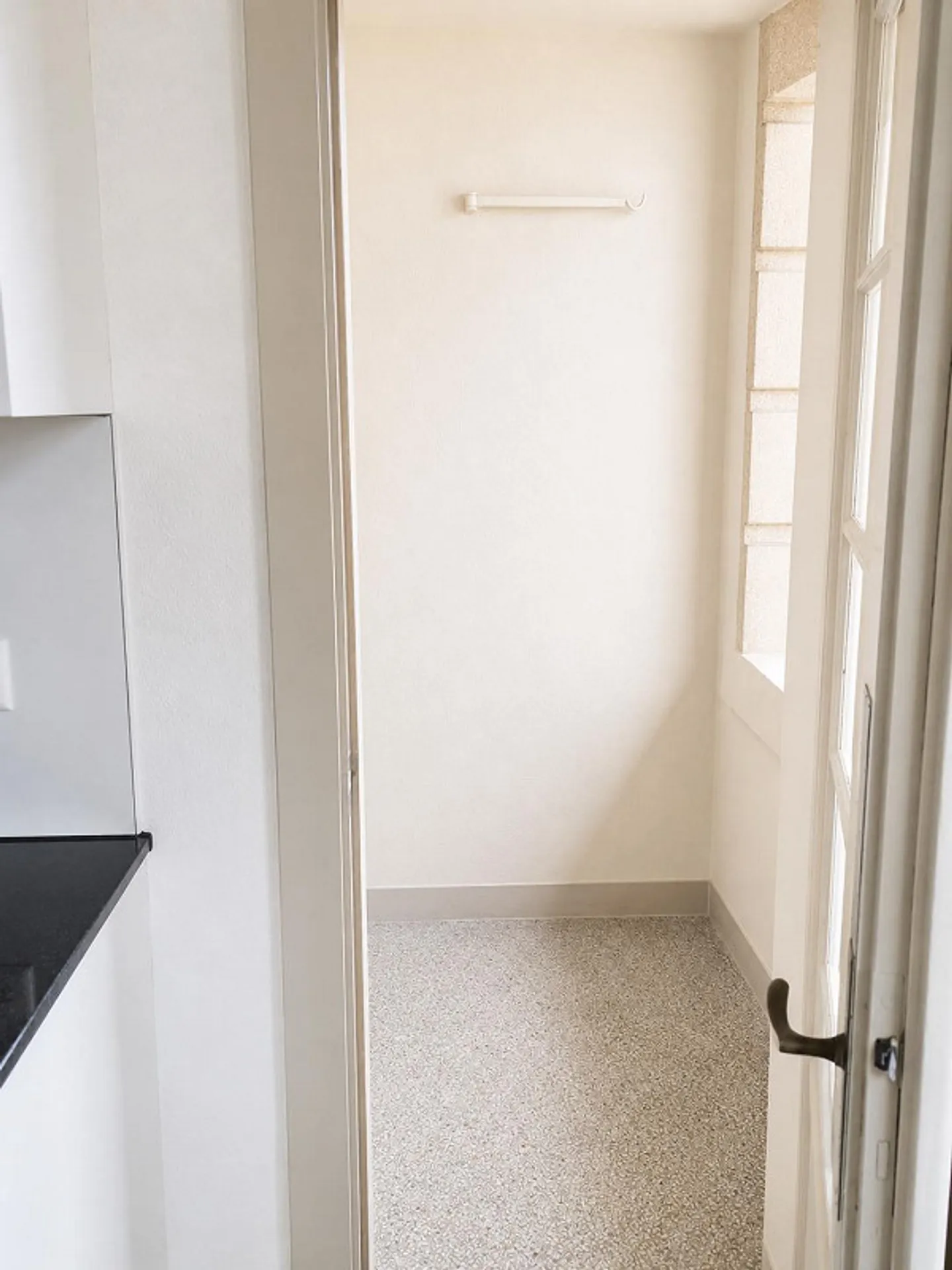 Stilvolle Wohnung mit Balkon - Foto 15 von 17