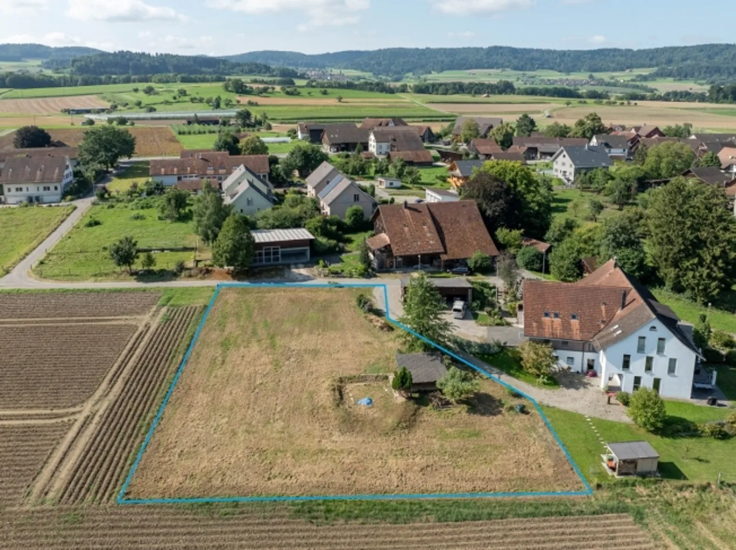 Constructible plot for sale - Photo 1 of 4