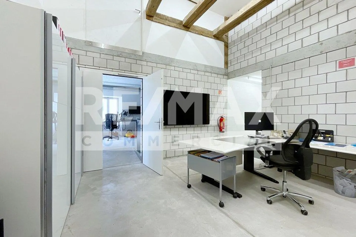 Yield Object - Commercial Property - Photo 9 of 13