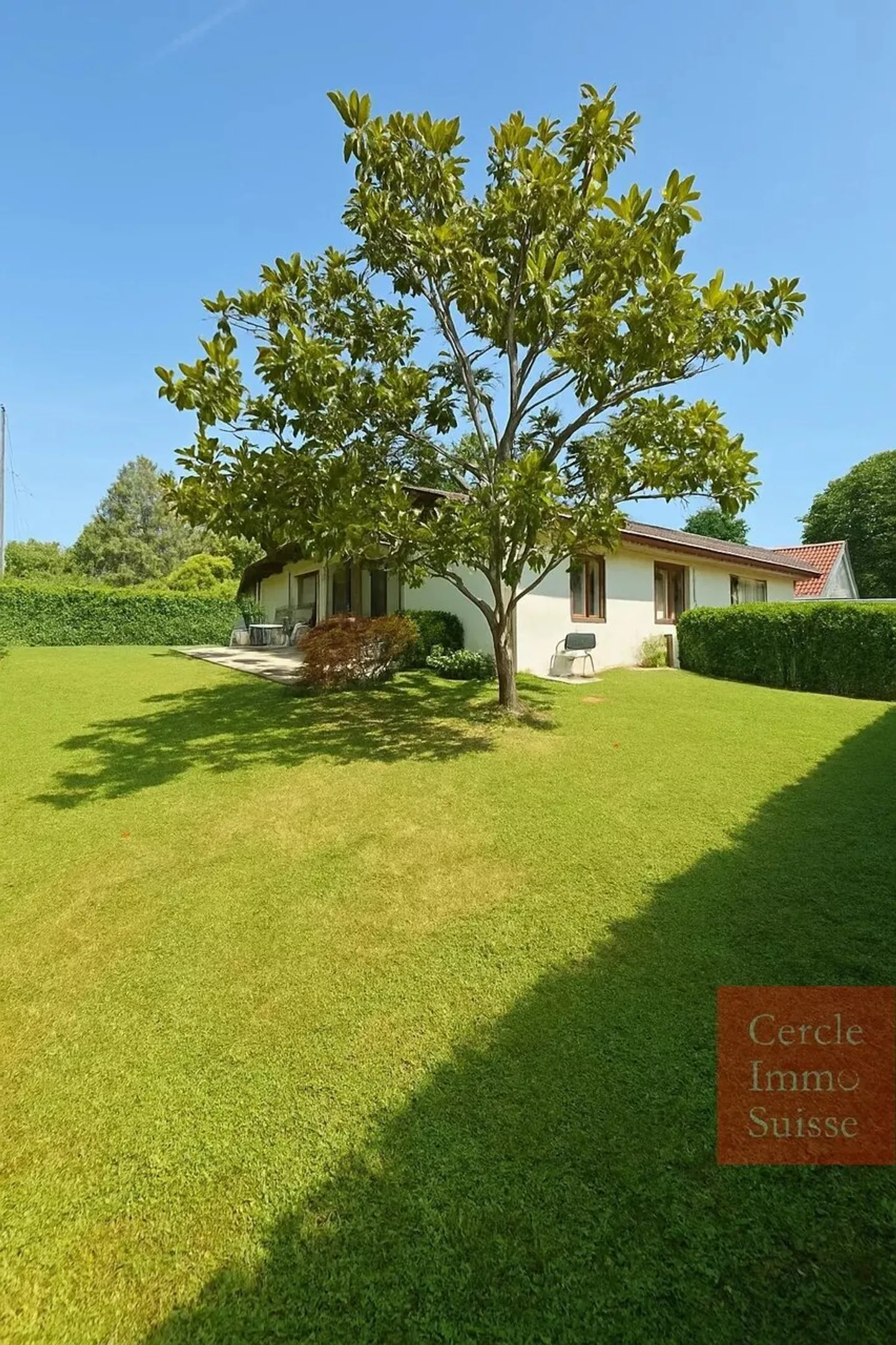 Einzelvilla zu verkaufen in Vessy? 5 Schlafzimmer? Ruhiges Wohngebiet Preis: CHF 2.550.000. - Foto 1 von 6