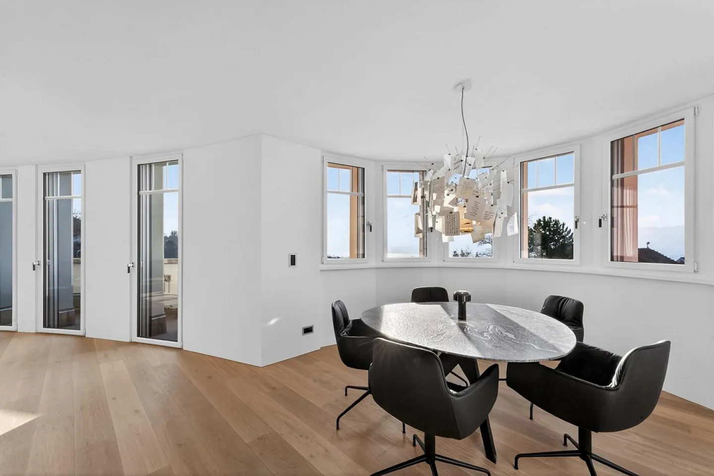 Exclusive, furnished 3.5-room apartment on Zurichberg with lake view - Photo 13 of 13