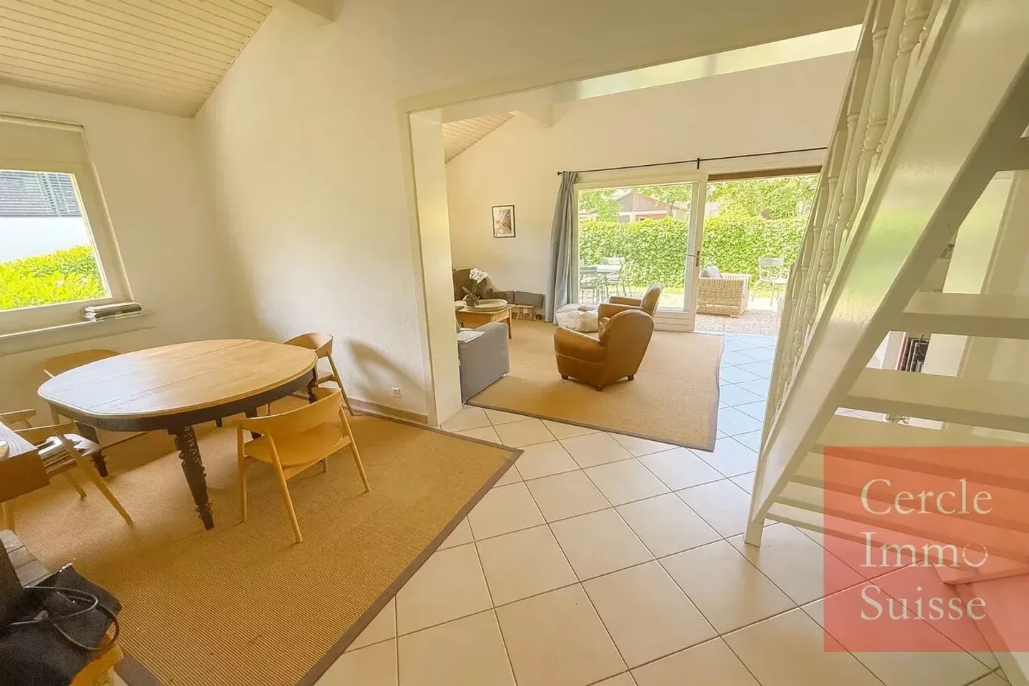 Einzelvilla zu verkaufen in Vessy? 5 Schlafzimmer? Ruhiges Wohngebiet Preis: CHF 2.550.000. - Foto 3 von 6