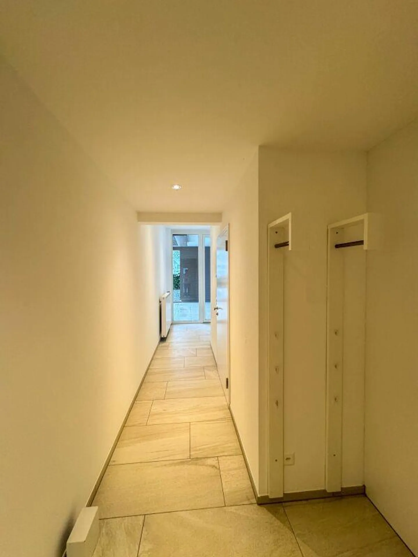 Appartamento esclusivo di 3,5 locali con grande terrazza in una posizione tranquilla e privilegiata a Sargans - Foto 10 di 11