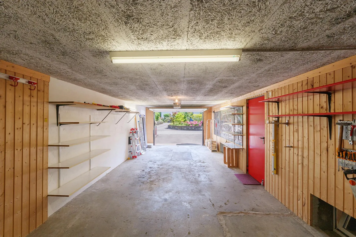 Une maison dans un emplacement attrayant : maison individuelle de 5 pièces à Studen - Photo 14 sur 14