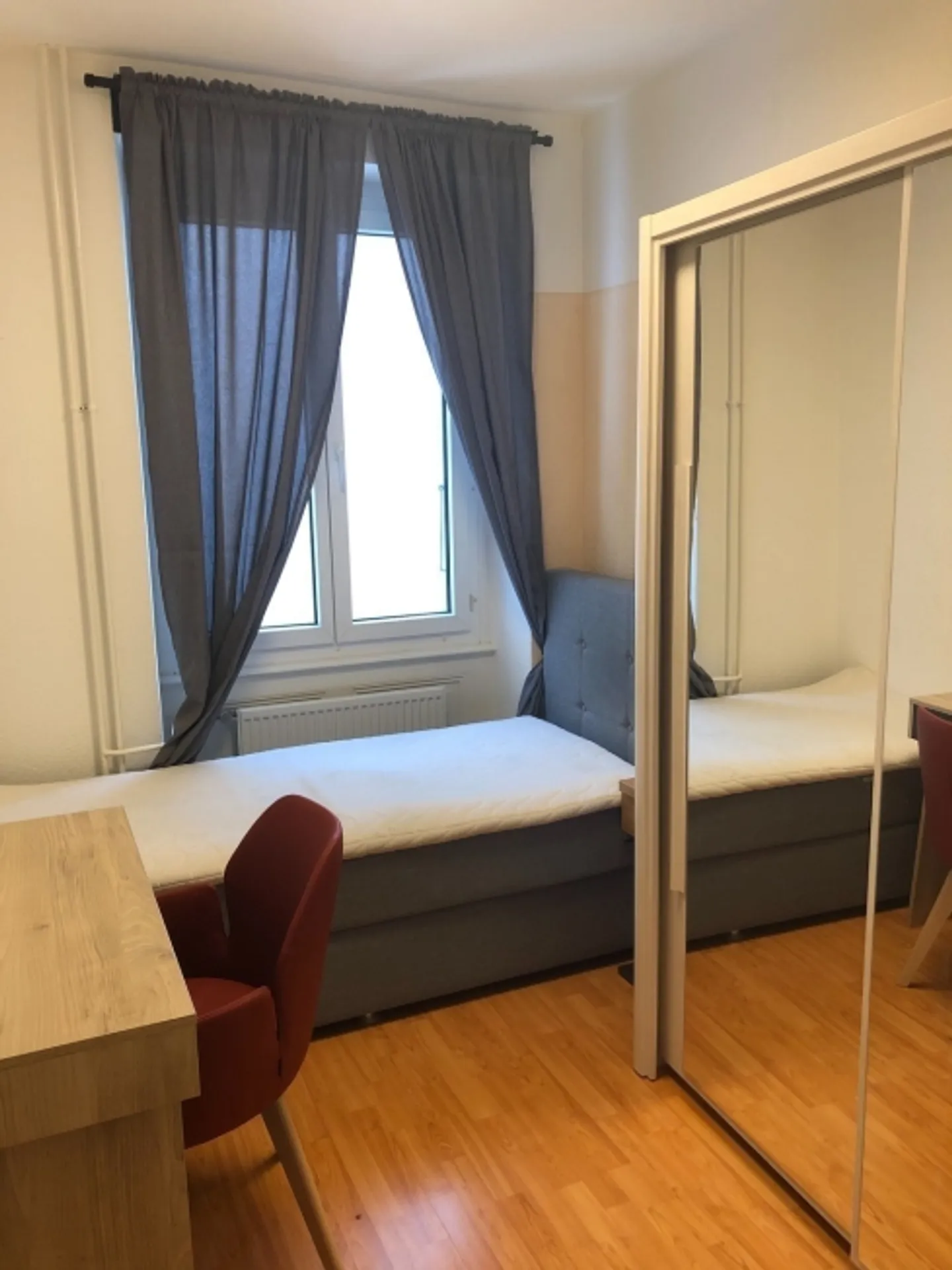 Apartment for rent - Photo 5 of 13