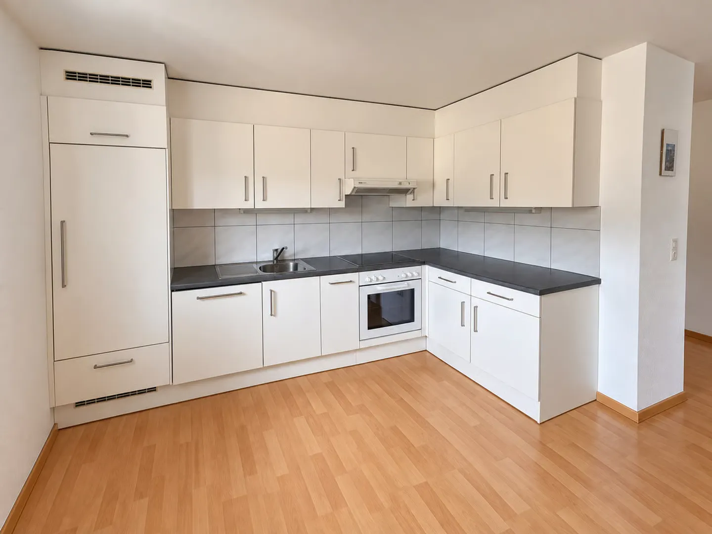 Appartement spacieux avec balcon - Photo 2 sur 8