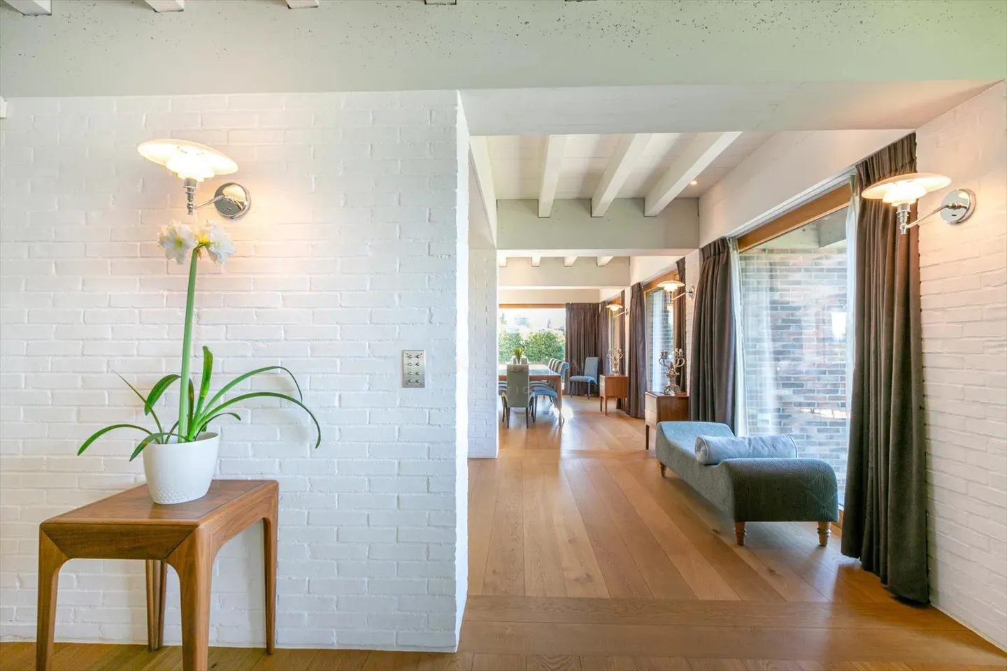 Exklusiv! Architekten-Villa mit Seeblick - Foto 10 von 13