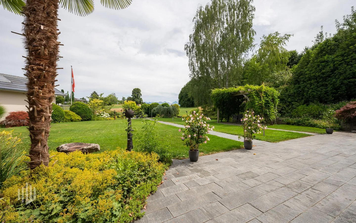 Charmantes Einfamilienhaus mit Garten - Foto 8 von 10