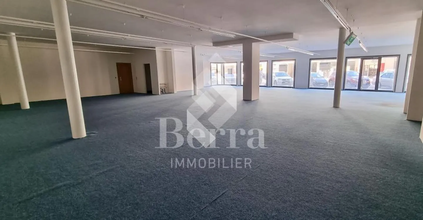 Commercial Space in the City of Sierre - Photo 3 of 5