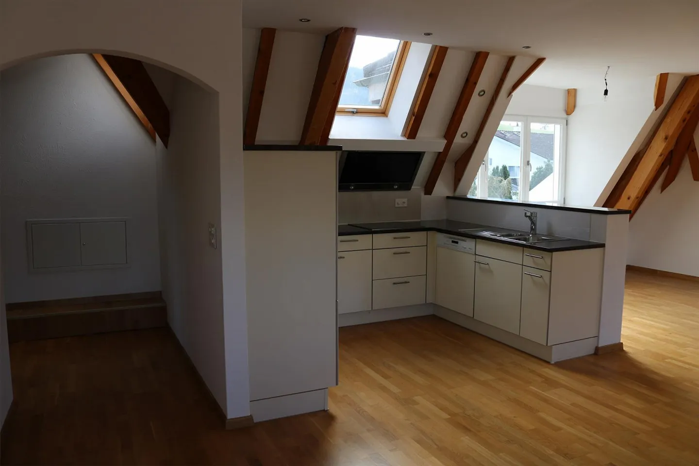 Dachwohnung mit grosser Terrasse - Foto 7 von 14
