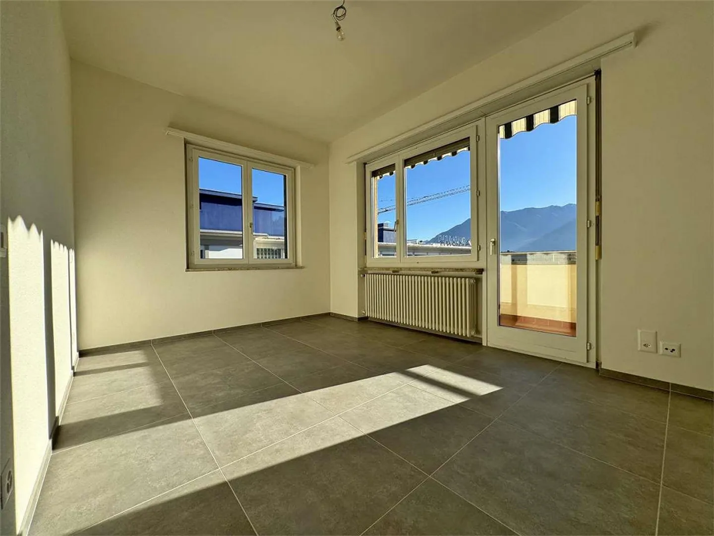 4.5 locali completamente ristrutturato - Foto 4 di 8
