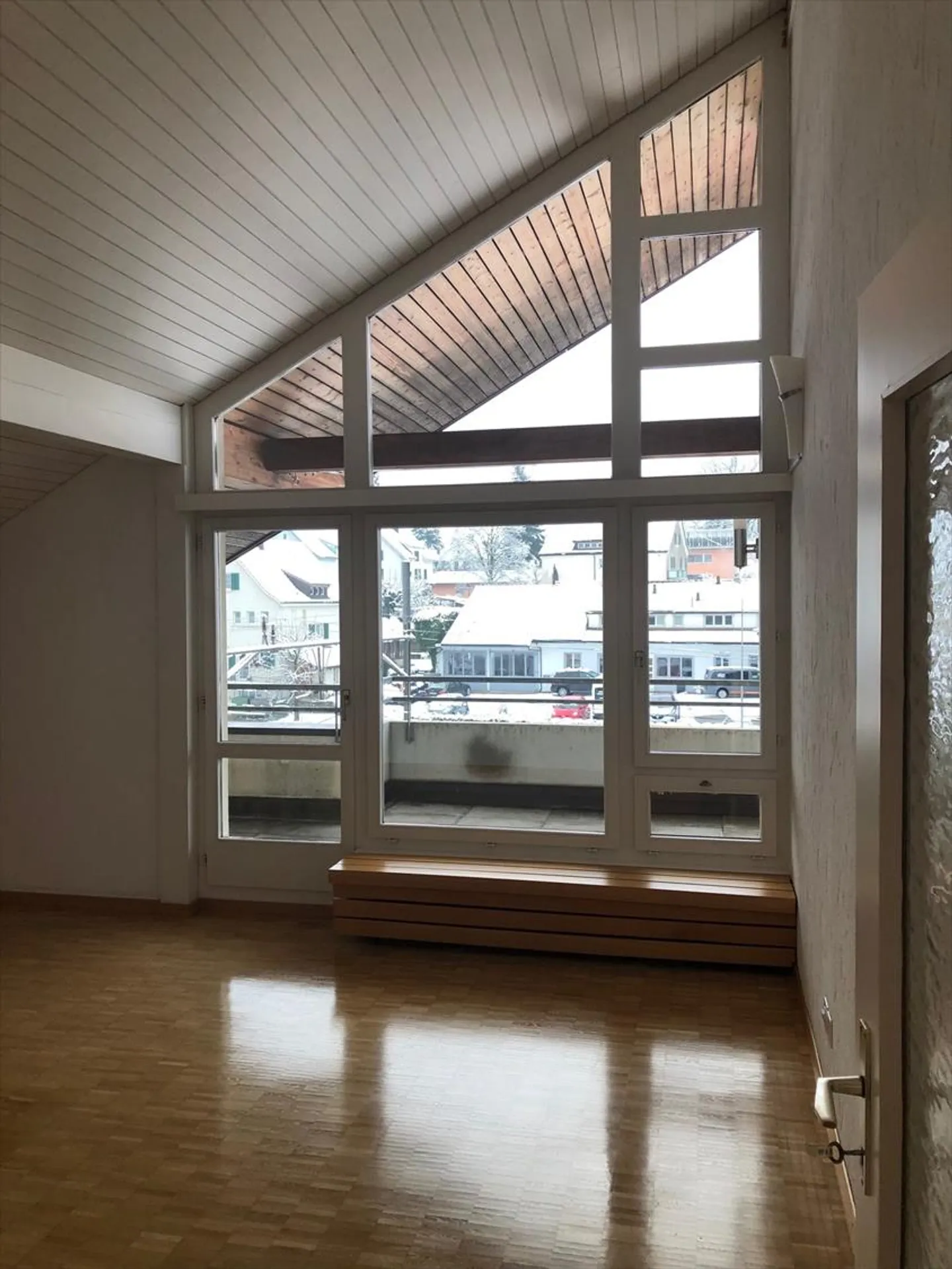 Grand appartement mansardé - Photo 7 sur 9