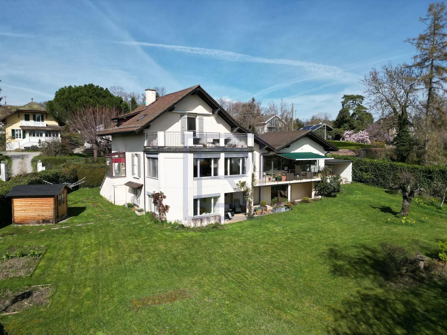 Villa indipendente con vista lago - Foto 2 di 4