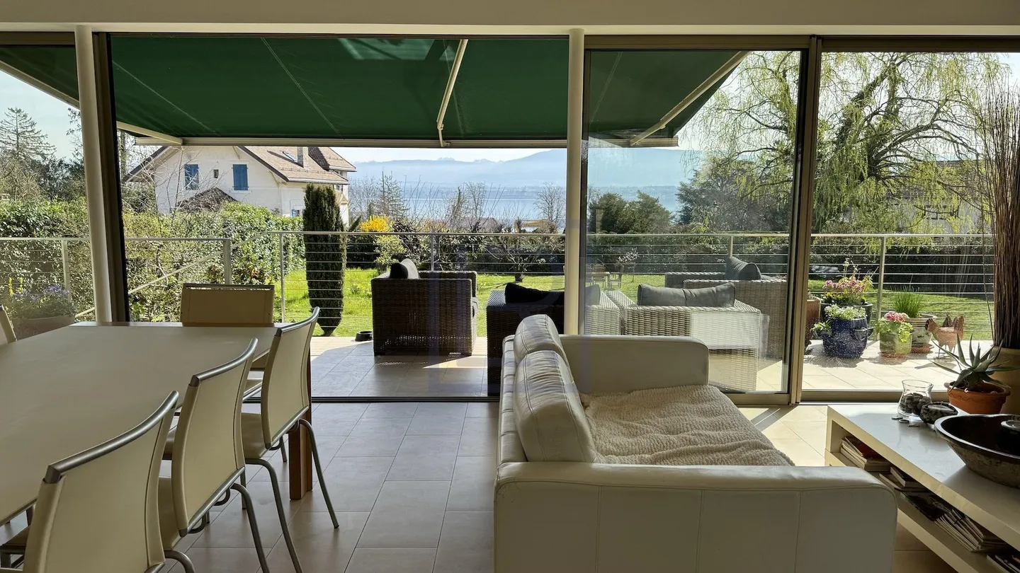 Villa indipendente con vista lago - Foto 3 di 4