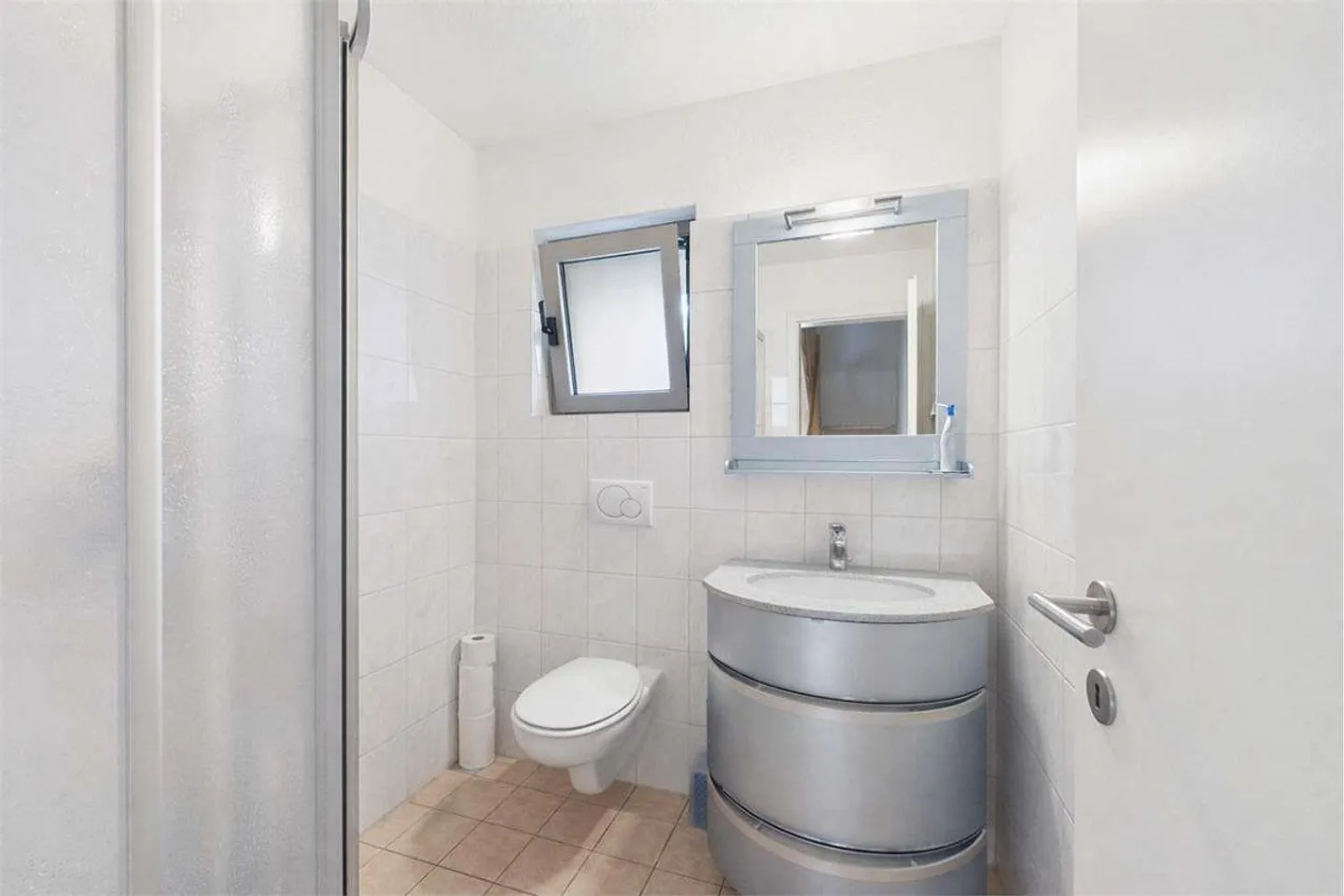 Helles Reihenhaus mit Garten - Foto 12 von 13