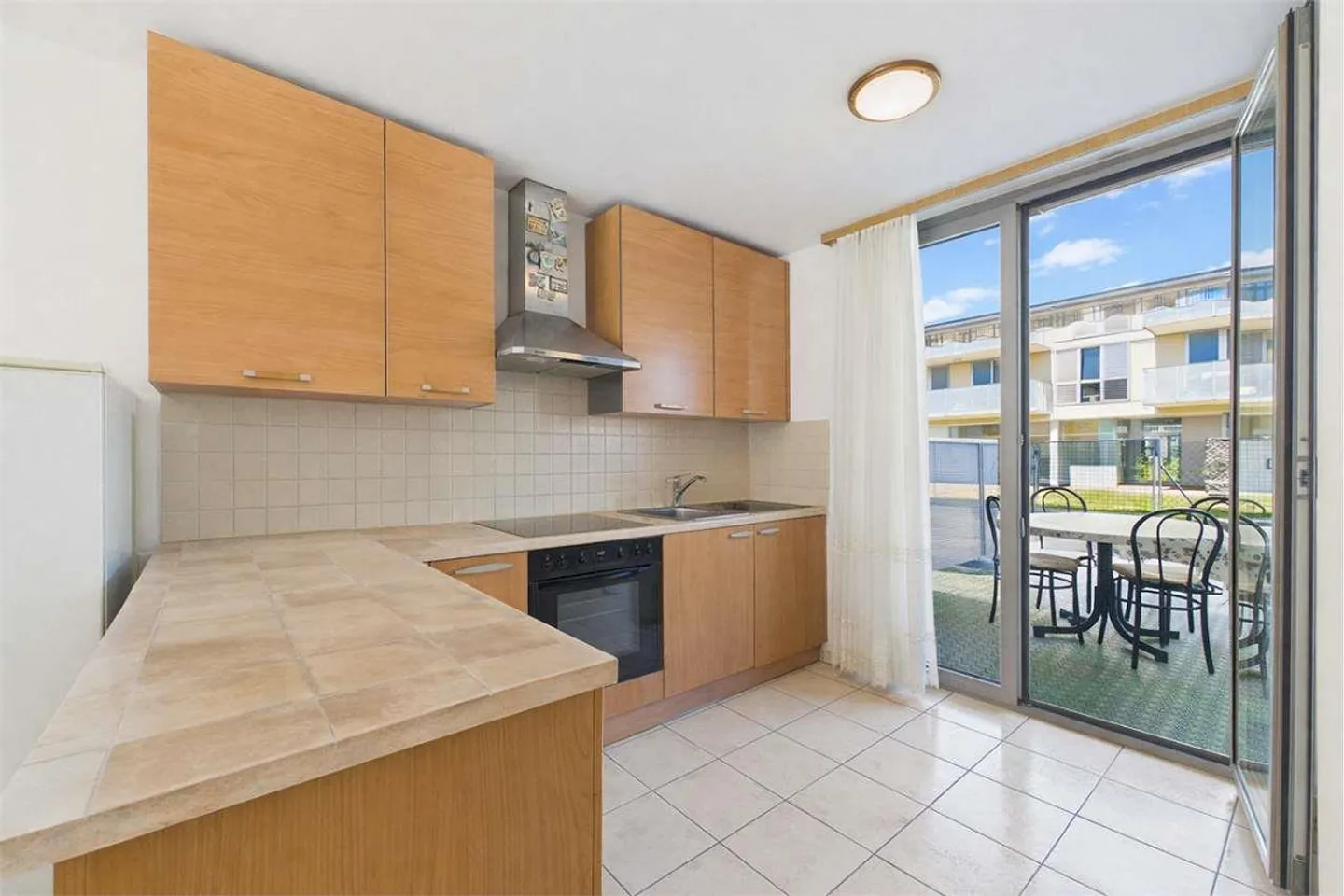 Helles Reihenhaus mit Garten - Foto 5 von 13