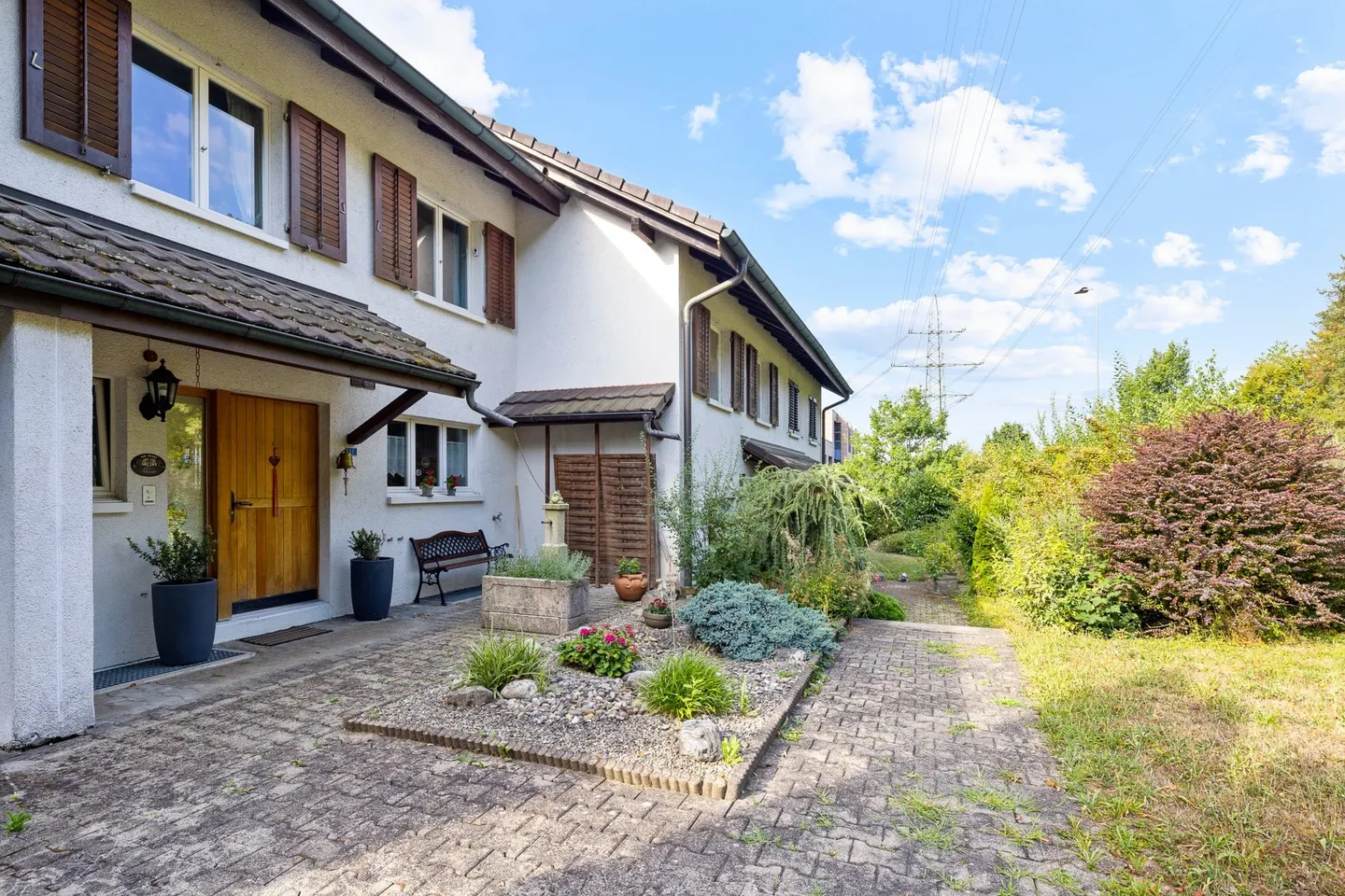 Charming Family Home with Garden - Photo 1 of 12
