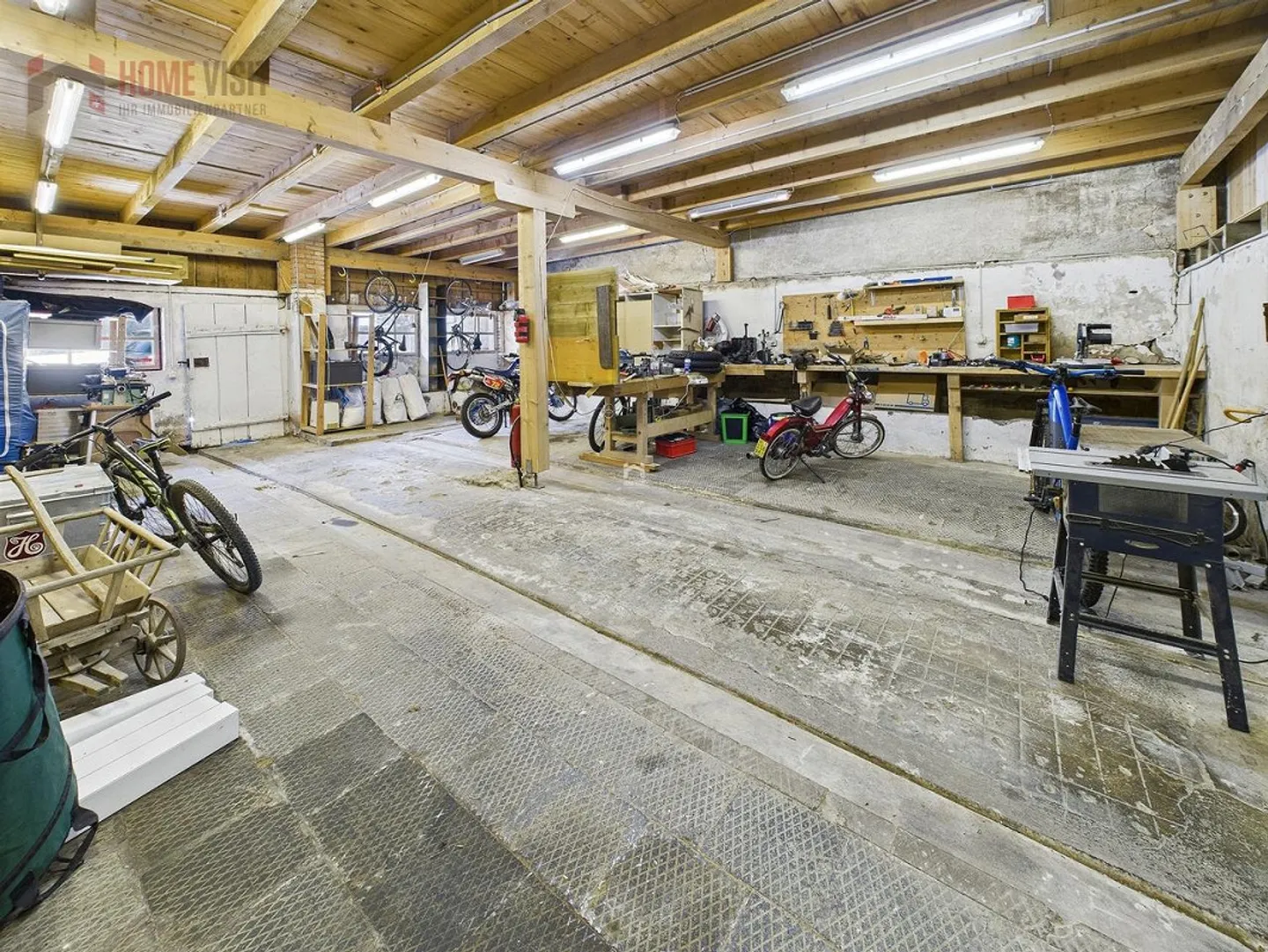 Live where others dream – 5.5-room apartment with horse stable & pasture - Photo 12 of 19