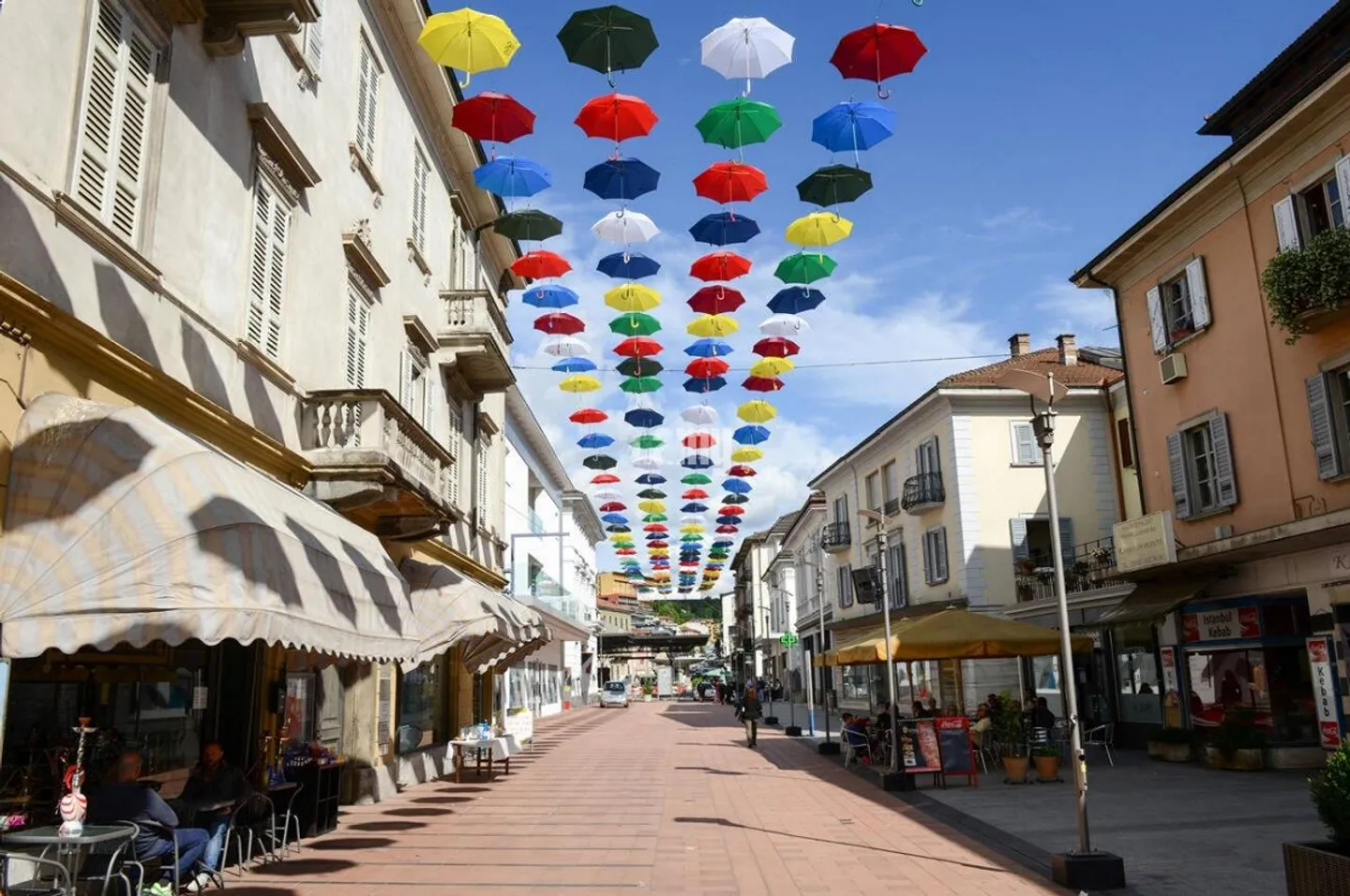 Appartamento moderno di 4,5 locali con garage a Chiasso 🚆 A soli 25 m - Foto 6 di 8