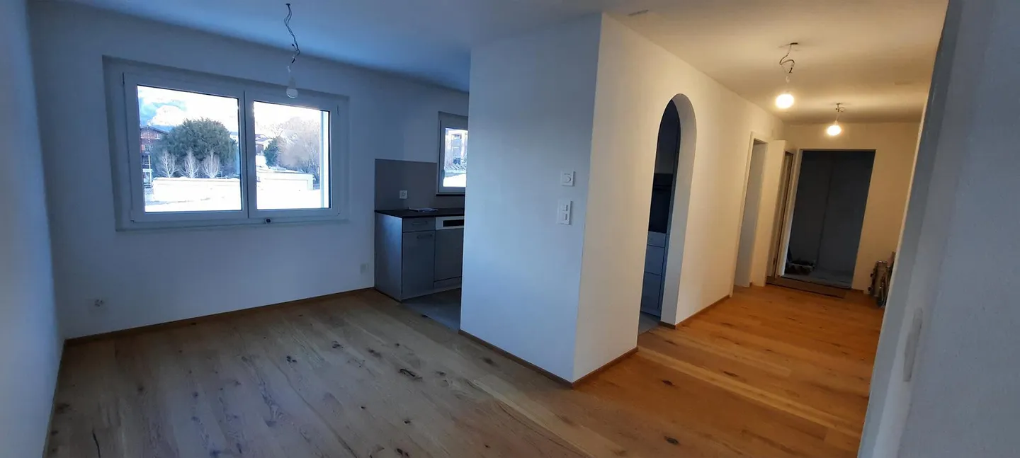 Appartement 4.5 pièces dans une maison bifamiliale avec espace jardin, ZEV - Photo 3 sur 24