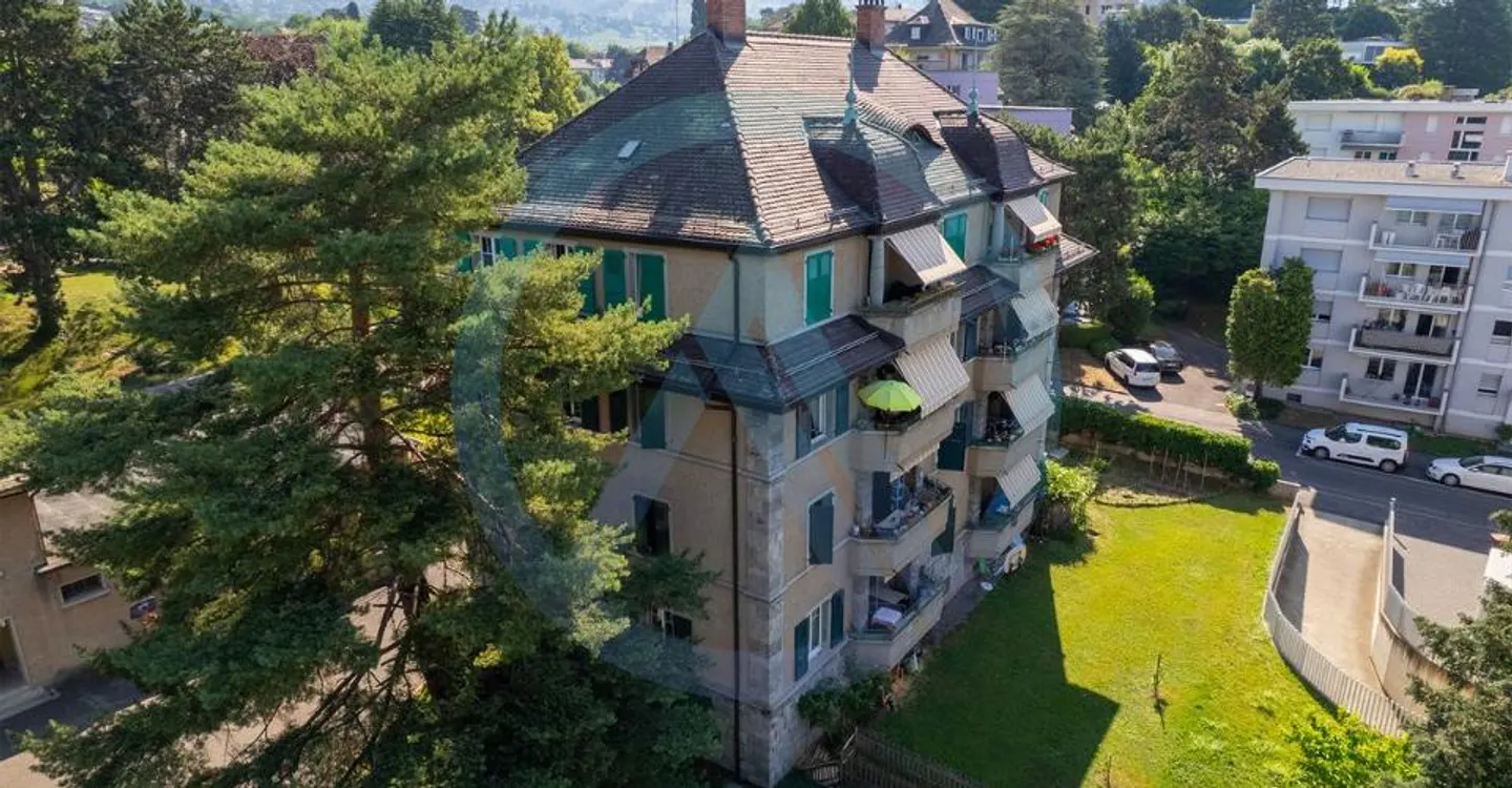 Exceptional Yield Building - La Tour-de-Peilz - Photo 1 of 11