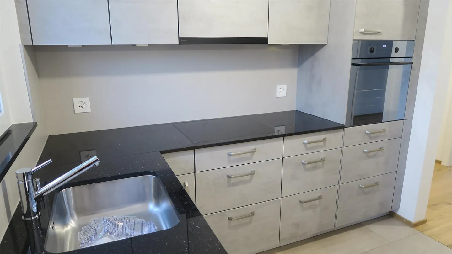 Appartement 4.5 pièces dans une maison bifamiliale avec espace jardin, ZEV - Photo 6 sur 24