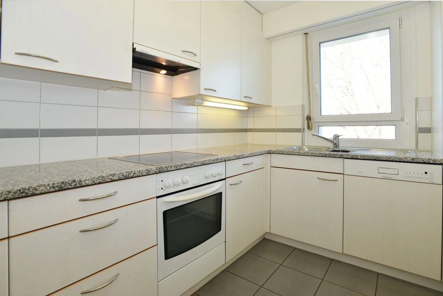 Appartement 4.5 pièces - Foto 5 von 8